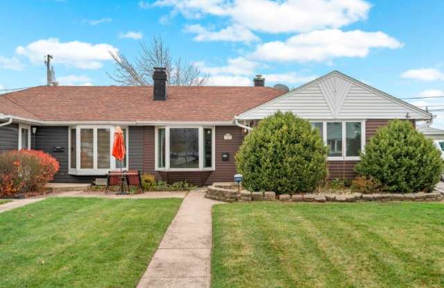 4723 West 89th Place - 4723 West 89th Place, Hometown, IL 60456 4723 West 89th Place - 4723 West 89th Place, Hometown, IL 60456