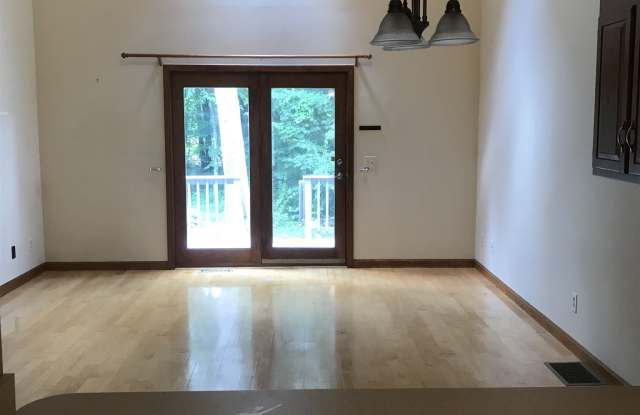 74 Glengarry Drive Gallery 4