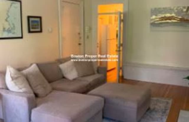 130 Newbury St Apt 3I - 130 Newbury Street, Boston, MA 02116