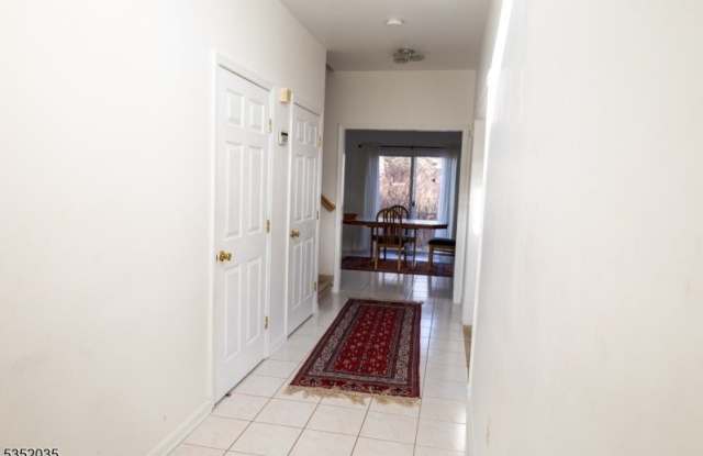 13 Cottage Way Gallery 3