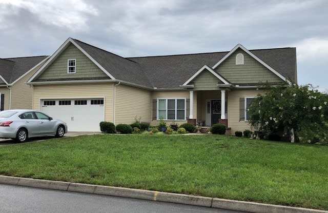 3BR/2BA Basement Rancher in LC Gallery 1
