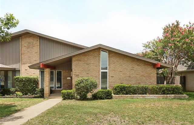 7343 Wellcrest Drive Gallery 4