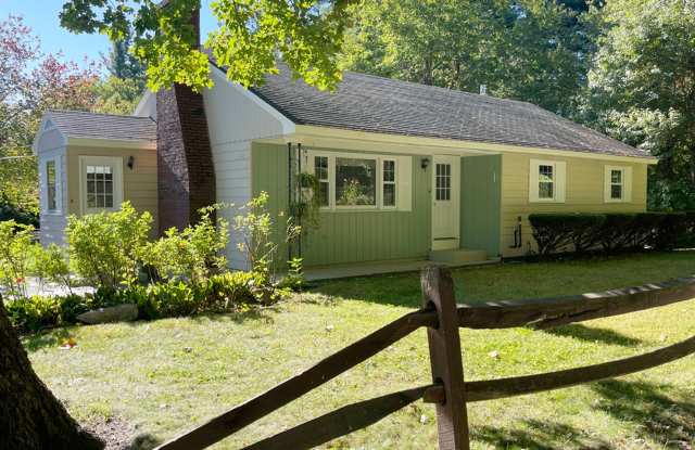 3 BR House on a Lake 1.5 Baths photos photos