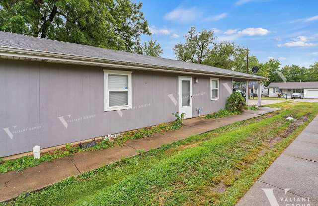 526 North Forest Avenue - 526 North Forest Avenue, Springfield, MO 65802