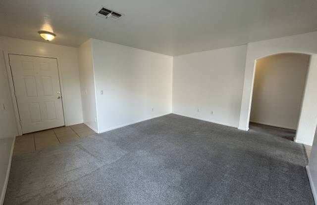 12232 W Windrose Dr Gallery 4
