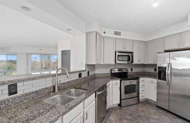 The Alexander Apartments Gallery 1