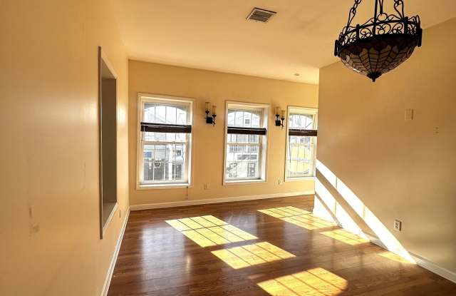 32 W Main Street unit: 1B photos photos