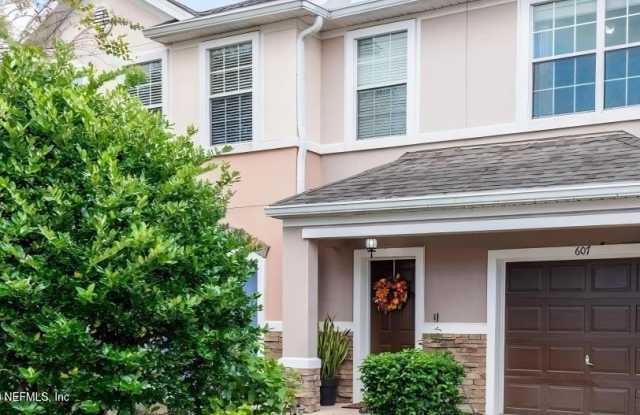 607 CRYSTAL Way photos photos