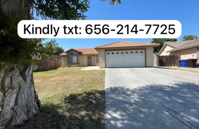 3590 N Amberwood Ave photos photos