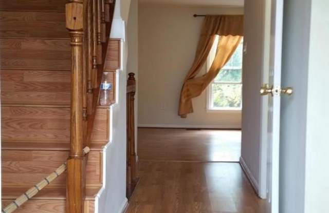 14427 FOUR CHIMNEY Drive Gallery 3