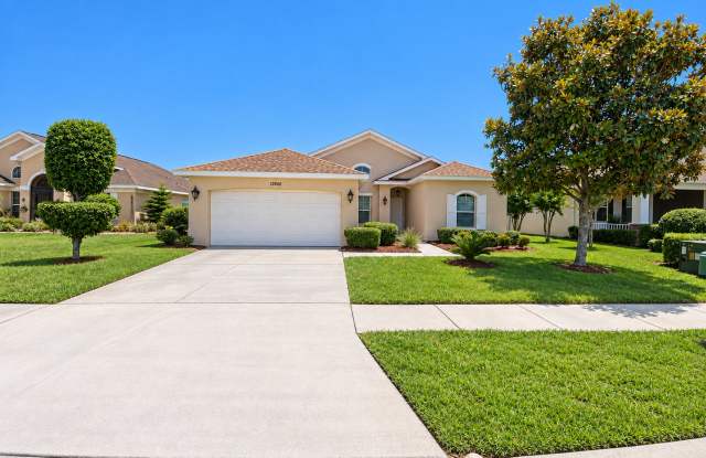 Gorgeous 4BD/2BTH Home on Meadow Oaks Golf Course! Gallery 1