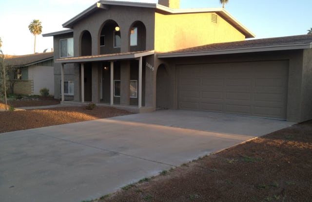 2009 E Carson Dr - 2009 East Carson Drive, Tempe, AZ 85282