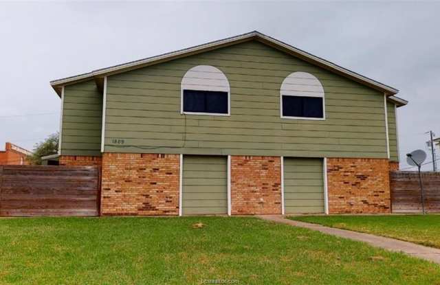 1809 Treehouse photos photos