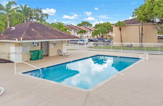 13909 SW 178th St photos photos
