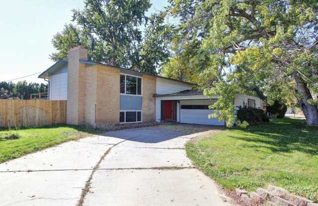 Spacious Home in Quiet Neighborhood - 8365 Wyndham Lane, Boise, ID 83704