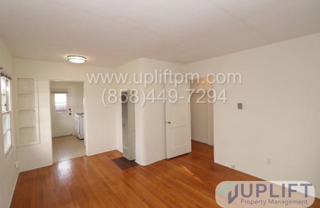 $500 off move in special! 1 bedroom end unit in small landscaped community photos photos