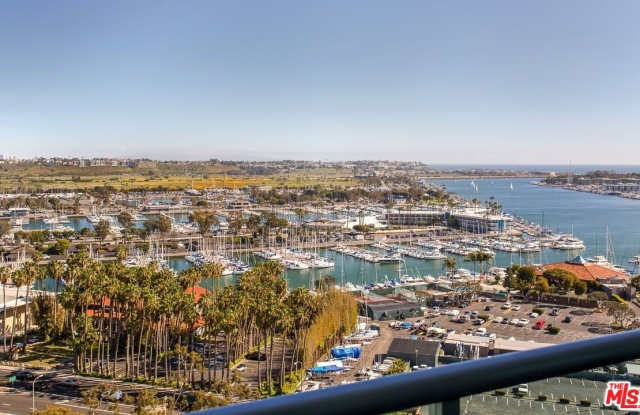 13700 Marina Pointe Dr unit: 1822 photos photos