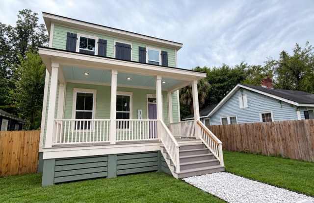 3 BEDS | 3.5 BATHS | BRAND NEW CONSTRUCTION | TWO-CAR DETACHED GARAGE Gallery 1