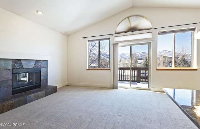 6653 Trout Creek Court Gallery 4