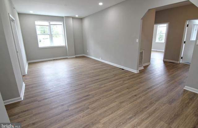 235 JEFFERSON Street unit: 3 photos photos