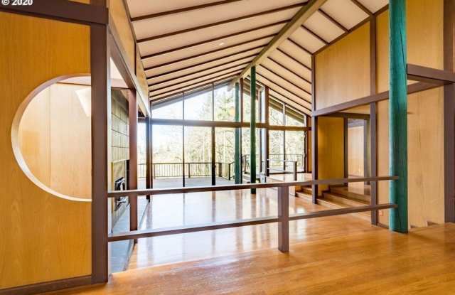 Secluded 3 bedroom home photos photos