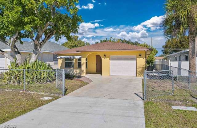 759 96th Avenue N photos photos