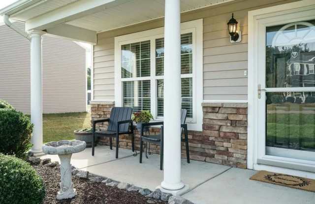 4 Bedroom, 2.5 Bath Home- Short Commute to Fort Bragg! Gallery 3