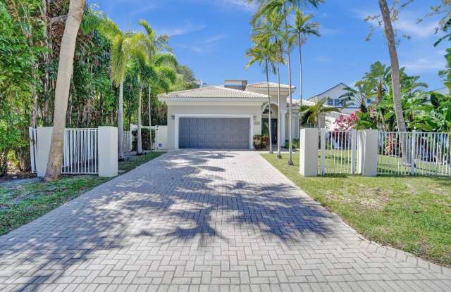 3043 Center Avenue photos photos
