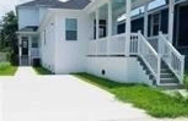 2657 TOURO Street photos photos