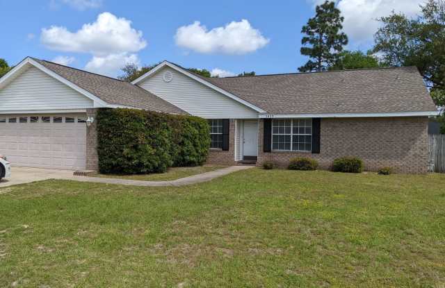 Super‑Sized Yard • Move‑In Ready • 2‑Car Garage photos photos