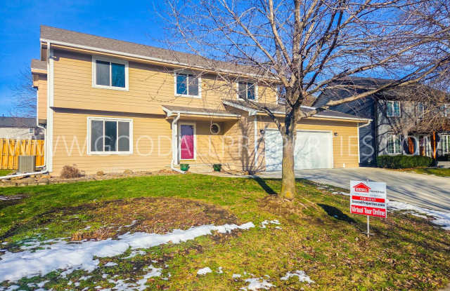 Beautiful 4-Bedroom Home in Johnston – with Finished basement and bonus room and a fenced yard. photos photos