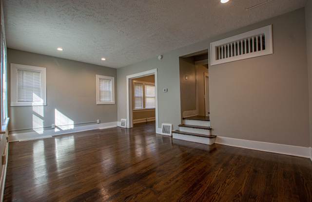 3 Bedroom Rental Gallery 4
