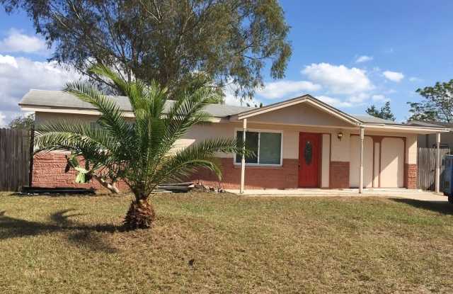 3/2 Single-family home, AVAILABLE NOW! photos photos