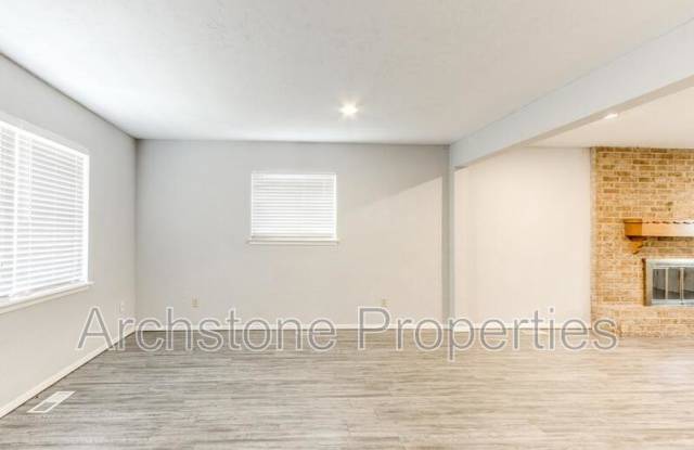 2524 Boxwood Avenue Gallery 3