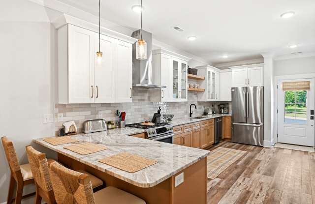 117 Seagate Place Gallery 4
