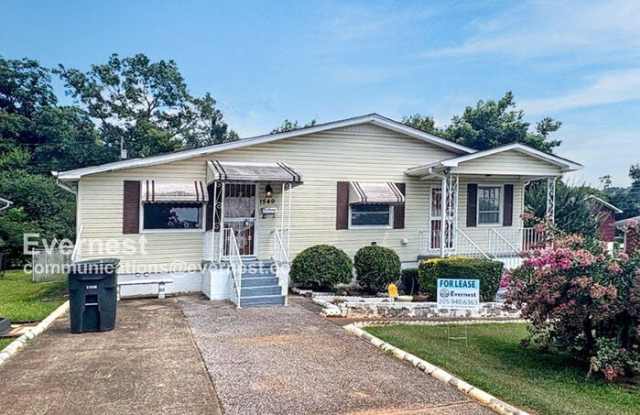 1549 Elm Street Southwest photos photos