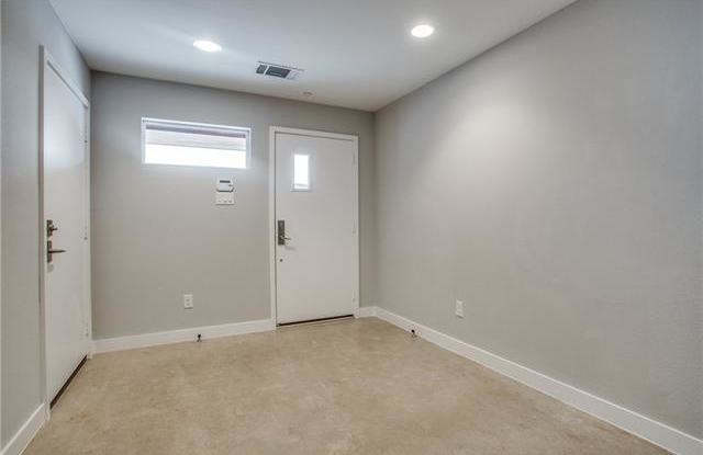 2310 N Fitzhugh Avenue Gallery 3