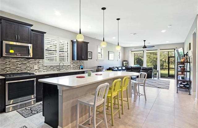 16347 Winfield LN Gallery 3