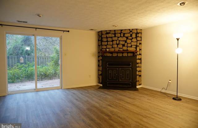9591 QUARRY BRIDGE COURT Gallery 2