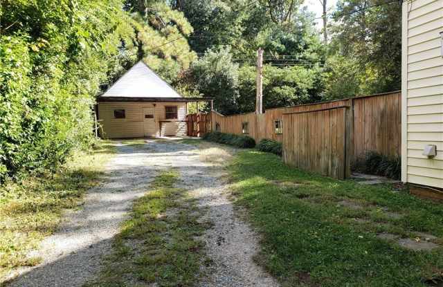 1319 Devers Road Gallery 2