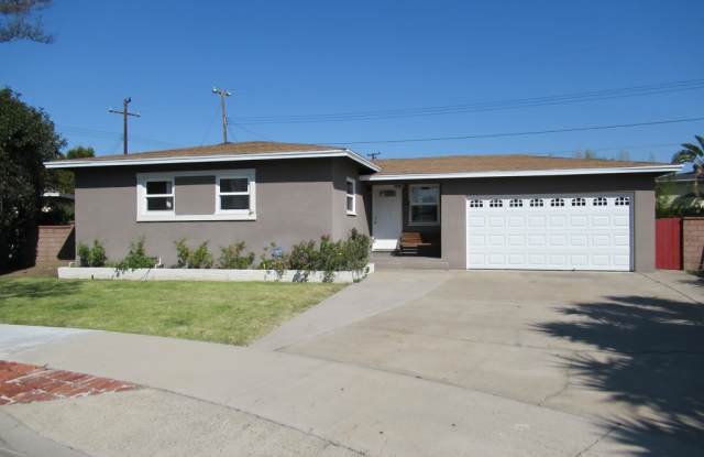 785 North Victoria Drive photos photos