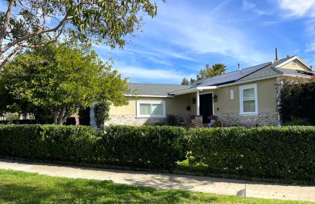 Luxurious Retreat: Stylish 3 Bed, 3 Bath Home in Granada Hills photos photos Luxurious Retreat: Stylish 3 Bed, 3 Bath Home in Granada Hills photos photos