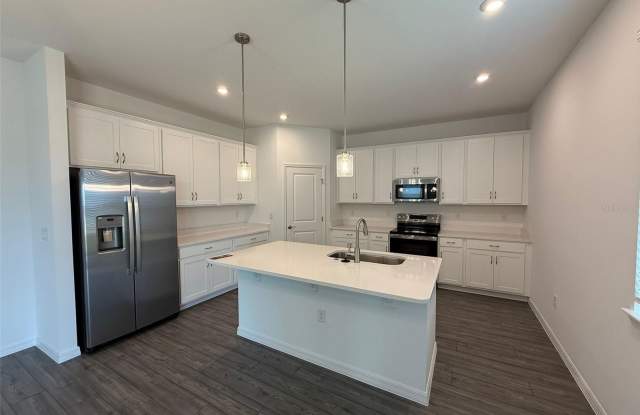 3565 DAHLIA Drive Gallery 4