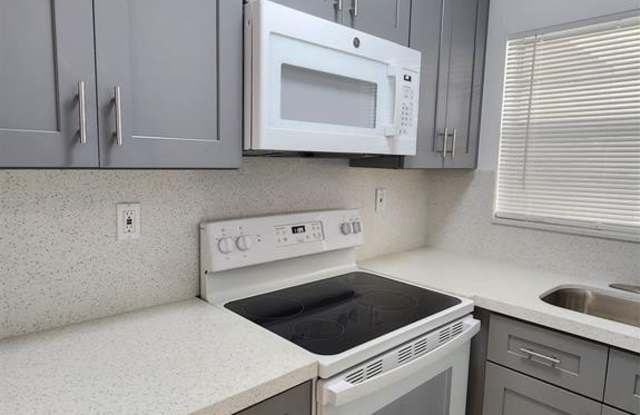 2466 Lincoln St photos photos