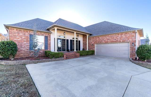 * Move-In Special * Gorgeous 3-Bedroom Home near Jack Nolan Lake in Greenwood - 3235 Osprey Drive, Greenwood, AR 72936