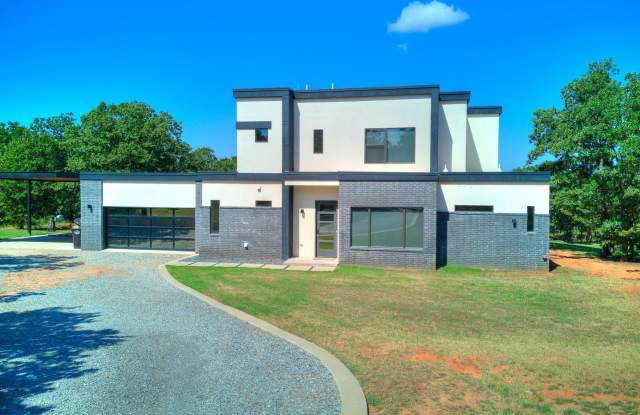 A Must See! Luxurious Contemporary Home on 5 Acres photos photos