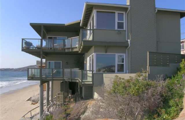 1295 Ocean Front Gallery 2