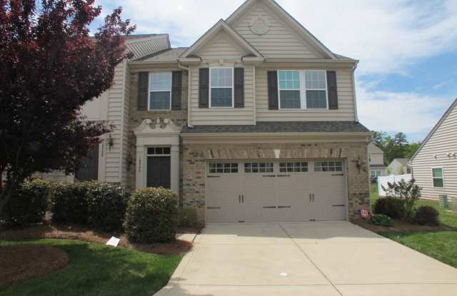 Beautiful End Unit Townhome located in the McCarley Community. Gallery 1