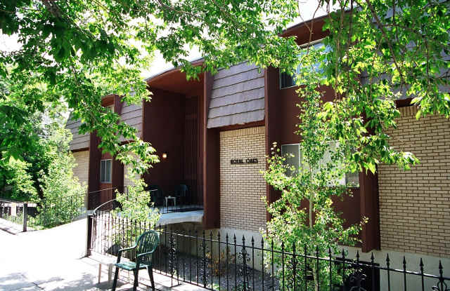 Royal Oaks photos photos