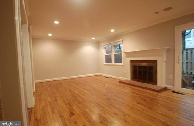 2004 N BRANDYWINE STREET Gallery 2
